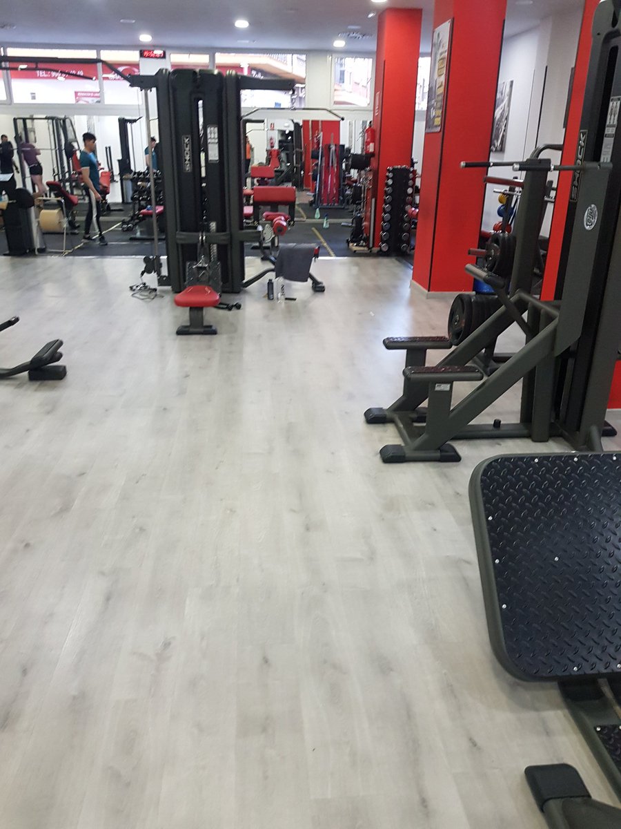cristianth93's tweet photo. 👤Noticias @ElevenPARK_
⚠️Sesion de ⬆️Gym⬆️
A Todos nuestros jugadores para antes del partido de @VFOspain 💪💪
#GOELEVEN
#GOPARK
#1PARTIDO
#APORELASCENSO https://t.co/jSNp8K9qT2