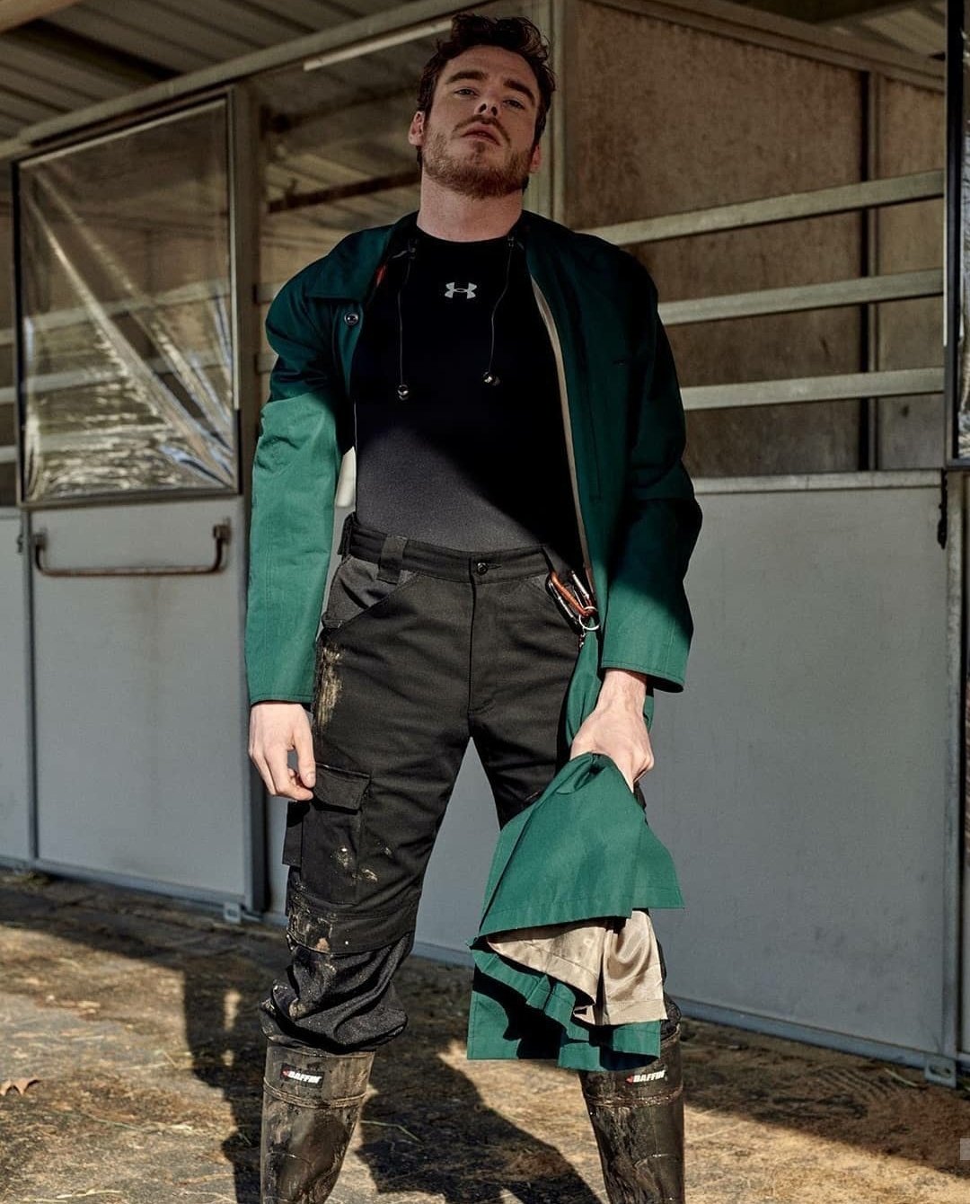 Happy birthday to a man who can do both in every sense. happy birthday richard madden   