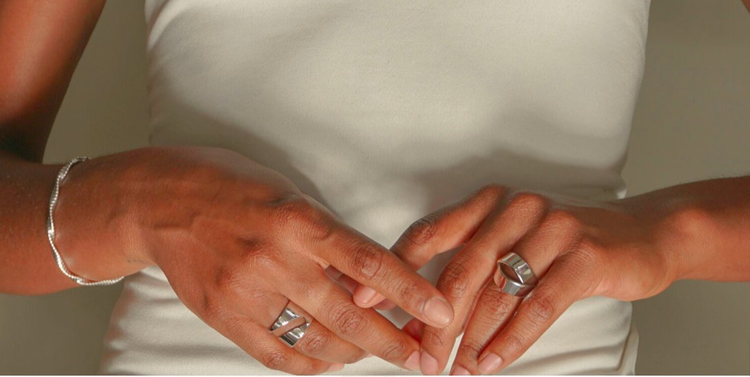 Themilkandrose's tweet photo. Shop our store and get inspiration from our board.
#Fashonista #style #jewelry #minimalist #accessories #jewelrytrend #seeksimplicity #effortlesschic #minimaliststyle #minimalchic #beigeaesthetic #ring #Bracelets #simplebeyond
https://t.co/8epmfULBcM https://t.co/F2J5qCITt3 https://t.co/UC933GISFj