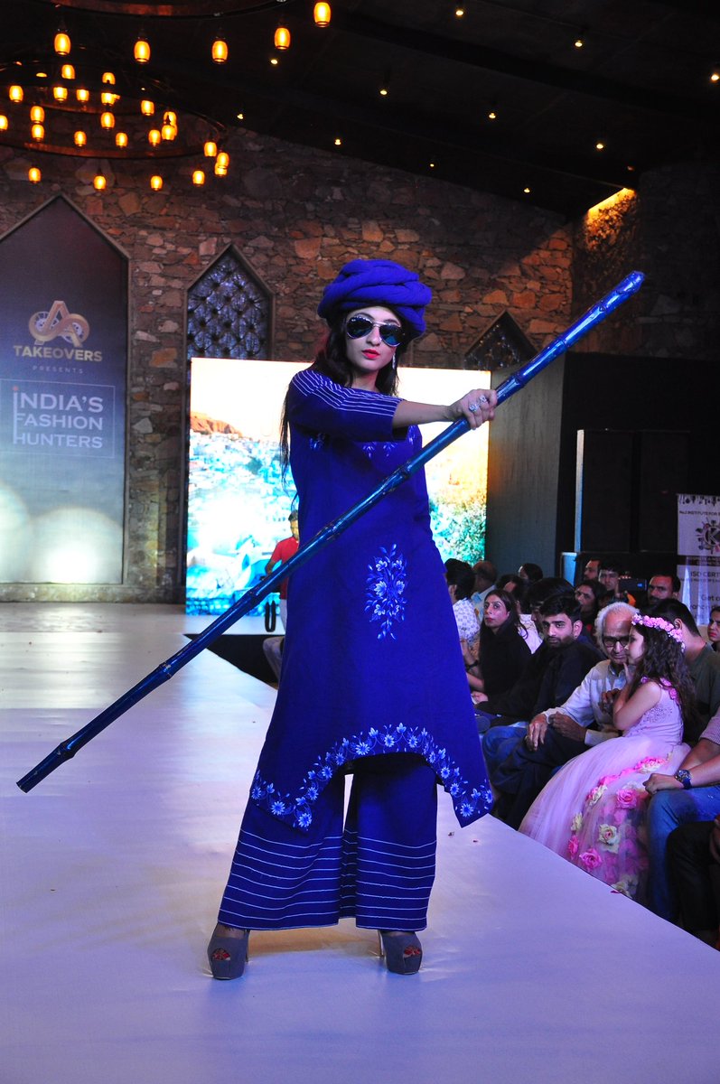 imKpProductions's tweet photo. India's Fashion Hunters 2019. 📽📸
Follow on Instagram: https://t.co/4ZOOq9iLkS
#Indiasfashionhunters #ifhmodels #ainfinitytakeovers #models #topmodels #fashionmodels #runwaymodels #rampwalk #catwalk #modelswalk #modeling #modellingindustry #modelslife #modelpose #kpproductions https://t.co/lxhk728KsX