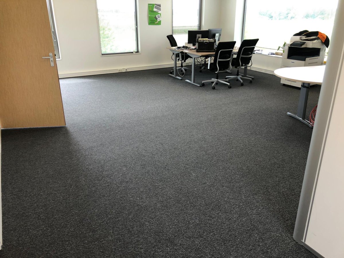 #naaldvilt #eruit #nieuw #tapijt #erin #almere #mooiwerk #vloersterk #floortender