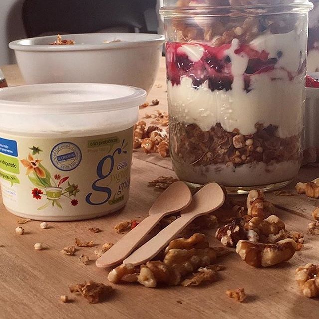 cual_estuplan's tweet photo. El 
@YOGURTGRIEGO
#artesanal #Consylac mantiene su receta tradicional. En cambio el producto #industrial obtiene su espesa textura agregando proteína láctea en polvo, féculas y otros.

Garantizamos el mejor #YogurGriego cremoso nutritivo y natural
Pedidos: #Whatsapp 3133153887 https://t.co/t78M7DG2qm