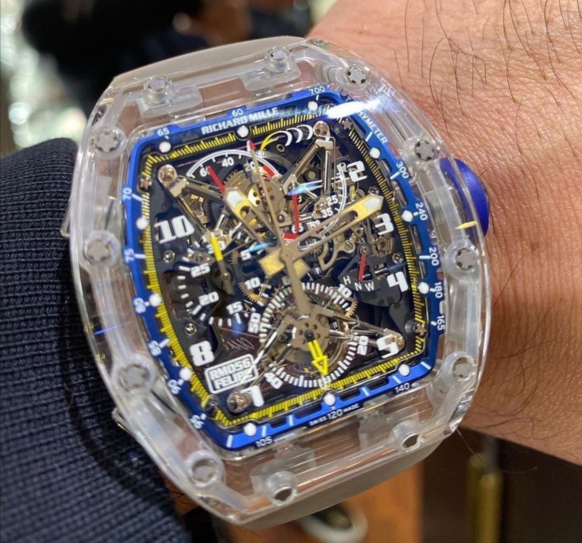 Reloj de un millon de dolares sale