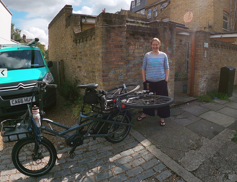 RobertNesta18's tweet photo. Amazing #generosity of people donating bikes for NHS staff @StGeorgesTrust from #PutneyCommon to #Richmond to #GarrattLane @Wandscyclist @DaveW_NHS https://t.co/Ja5ngFRL4D