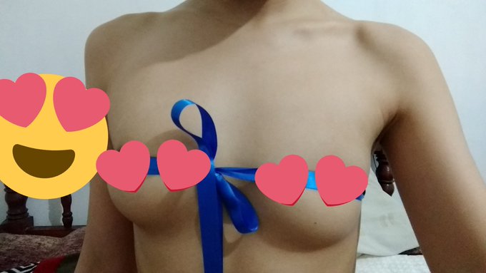 En la tarde subir&eacute; mi sesi&oacute;n jugando con listones suscr&iacute;bete a mi Onlyfans para verla completa prrr prr<a href="/tag/felizjueves"class="tags"><span>#felizjueves</span></a><a href="/tag/catgirl"class="tags"><span>#catgirl</span></a><a href="/tag/onlyfansgirl"class="tags"><span>#onlyfansgirl</span></a><a href="/tag/onlyfanspromo"class="tags"><span>#onlyfanspromo</span></a>