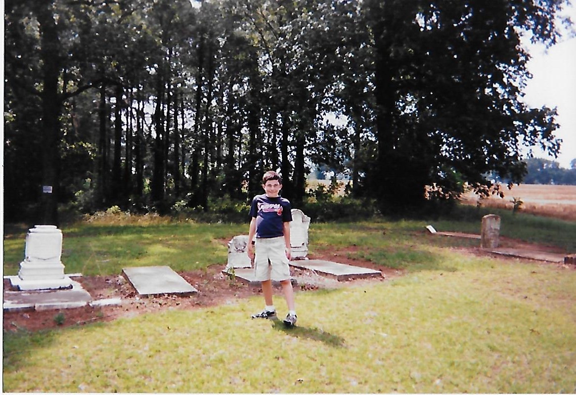 I've visited Kolomoki on many occasions, as my local church group held summer camps there. For me, however, the site bears a more personal significance as it is also the former home of my 4x-great-grandfather and his family. Here I am in front of their graves. 3/?