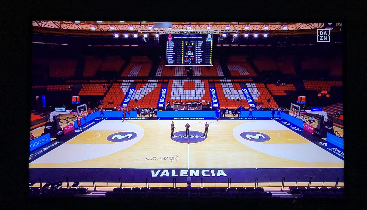 discogas's tweet photo. Comenzó el juego entre @BasketZaragoza y @SanPabloBurgos en Valencia por la #LigaEndesa @ACBCOM https://t.co/Ky2hIzOzpK