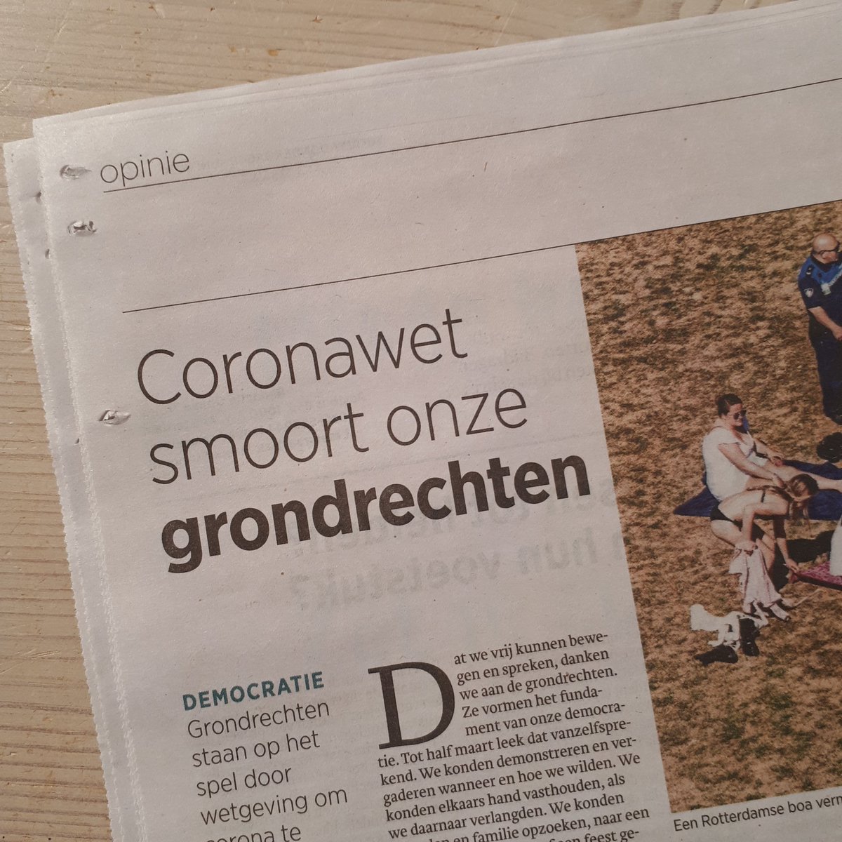 Vandaag in #Trouw Hoe houden wij als gewone burgers deze #coronawet tegen? Maak mij zorgen dat hij voor de verkiezingen nog even ingevoerd wordt.