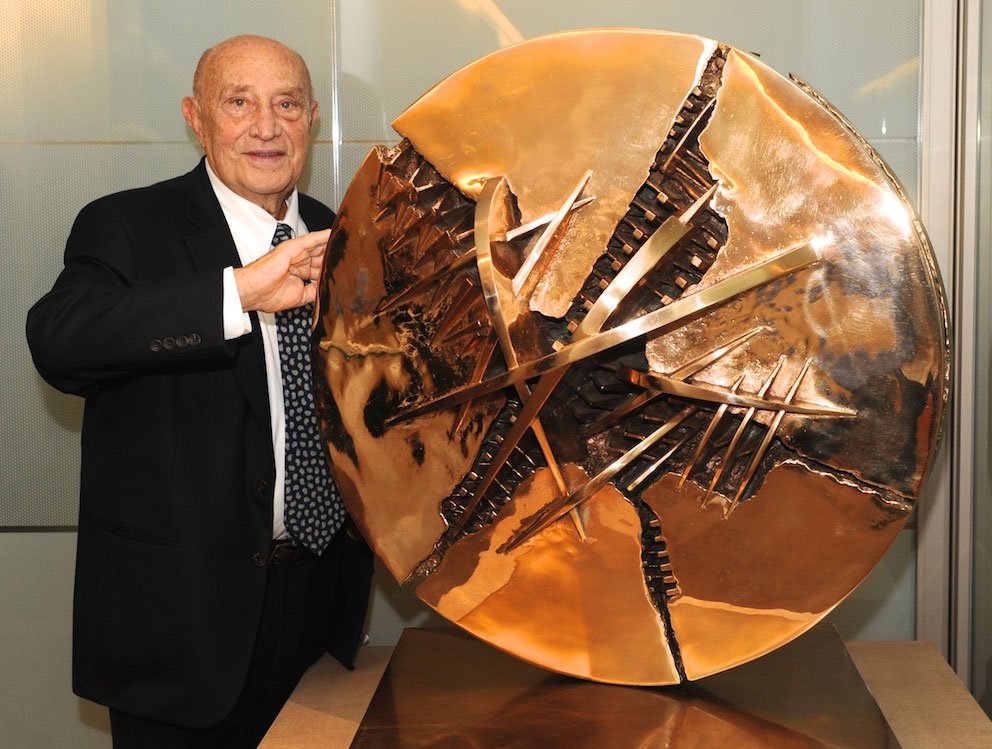 Today, 23 June 2020, #ArnaldoPomodoro celebrates 94 years. #Italian sculptor, he is famous for his particular bronze spheres, which split, 'break' and open in front of the observer. His 'Sphere Within Sphere' can be admired in the most important #art collections in the #world.