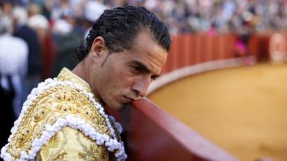 ngp_1974's tweet photo. ◾️Todavía me sorprende que las secciones taurinas de @elmundo @ElMundoToros  y @larazon_es no se hayan acordado que ayer hizo tres años que #EternoFandino entregó su vida para honra de la tauromaquia. Quizá no debería sorprenderme a estas alturas... #nuncacaminarassolo https://t.co/76wy9GvYBc