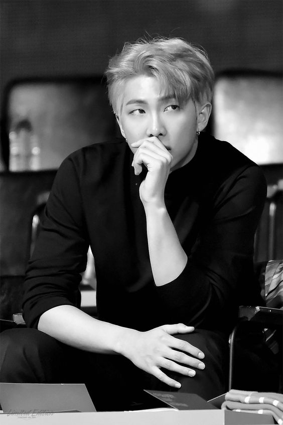 rm black and white