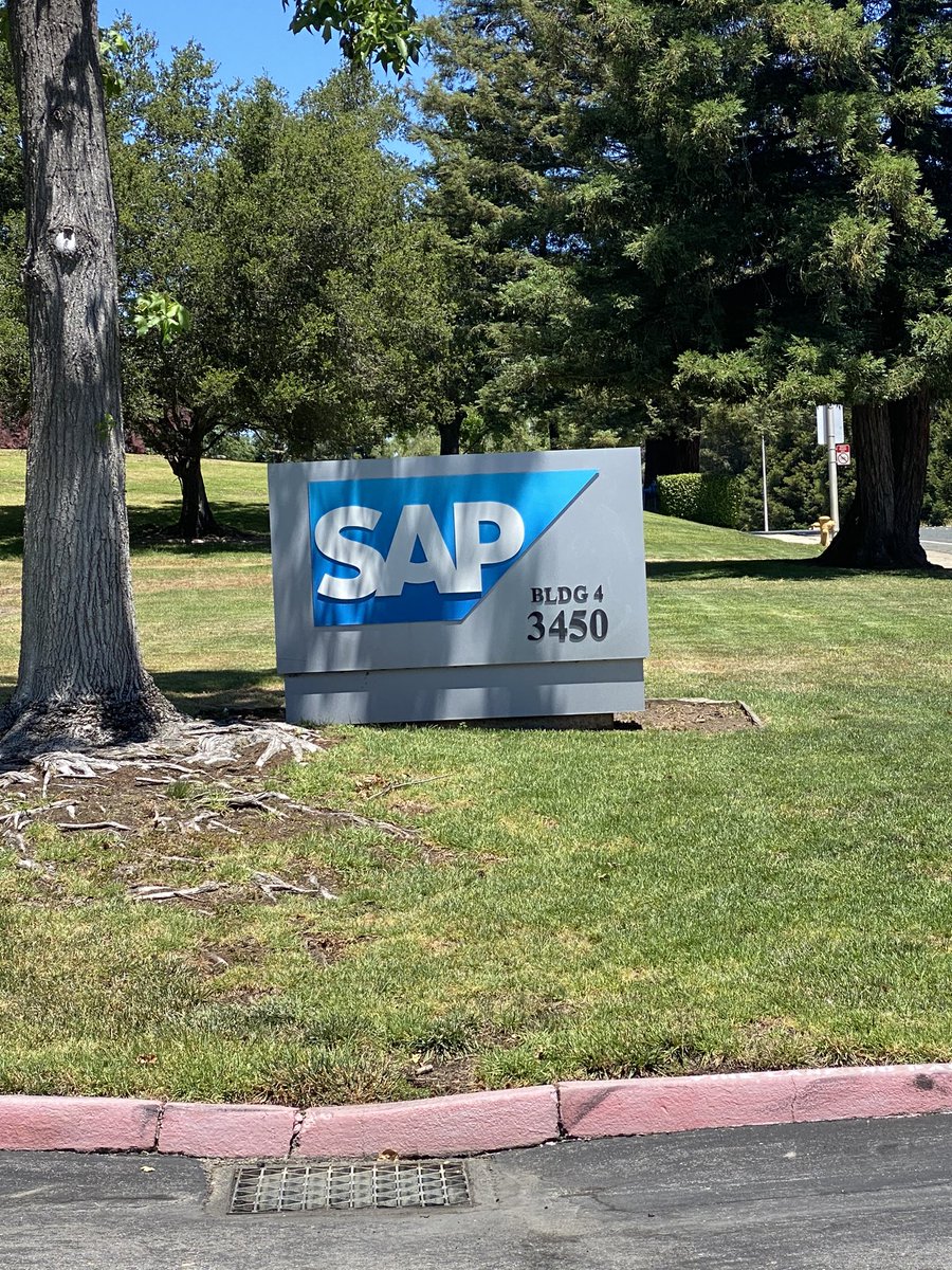 shalinimitha's tweet image. Quick (&amp;amp;safe) trip to @SAP_BayArea to retrieve personal items. COVID-19 has taught me to appreciate the small moments like the option to go into the office! Missing the impromptu catch up @ espresso machine, or lunch w/ #SAP_CX team.  Until we meet again.  #TogetherWeGotThis