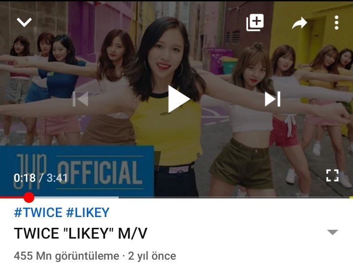 Siz onlara nefret saldıkça onlar daha güçlü ve daha iyi olmaya devam edeceklerdir. Sizce 3-5 kişi ile K-pop Türkiye'de bitebilir(!) mi?
#kpopyasaklanmasın #kpopyasaklansin