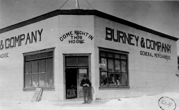 GRVM83113's tweet photo. TODAY IN WYOMING HISTORY: in 1913, the town of Big Piney is incorporated. The settlement had been established thirty years before being put on the map. 

Happy birthday, Big Piney! Thank you for being a good home for our museum. 

Learn more: https://t.co/blbF0DyrUO 
#Wyoming https://t.co/wCdezOEhgF