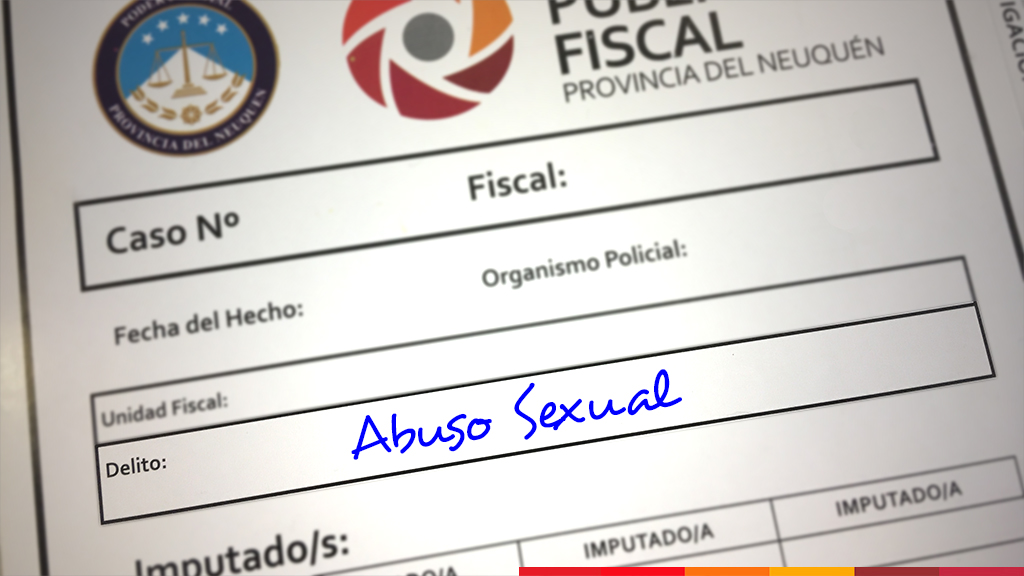 mpfnqn's tweet photo. 1-El fiscal jefe Rómulo Patti y el asistente letrado Juan Narváez solicitaron que un hombre sea juzgado por un Jurado Popular, acusado de haber abusar sexualmente de una niña de su entorno familiar
#JuicioxJurados #FiscalJefe #AsistenteLetrado #Neuquén #AbusoSexual https://t.co/6Zq3vEyw44