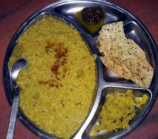 More Bihari food: Khichdi (spicey, not bland; eaten with dahi, papad, ghee, pickles, mashed potatoes )Dahi-churaa-gud (hassle free, wholesome, oil free)Kachori-aloo bhujia: unhealthy but sooo tasty Kheer-dal poori: generally had in this season, hence mangoes for dessert