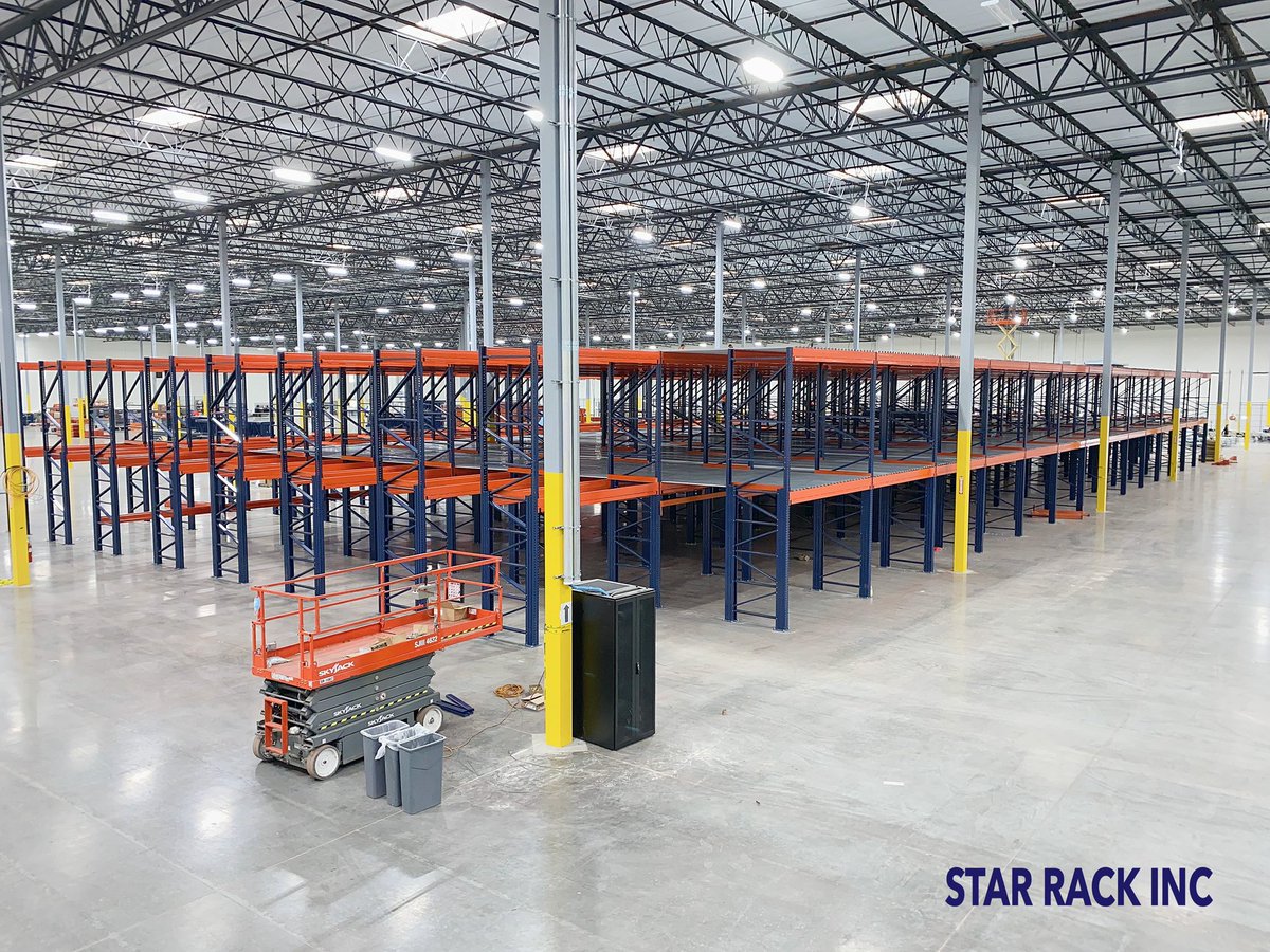 STARRACK_INC's tweet photo. Progress of the project at Rialto CA by @STARRACK_INC crew 👷♂️👷♂️👷♂️👷♂️👷♂️👷♂️👷♂️👷♂️💪💯🔛🔝👍. #rackinstallation #starrackinc #warehouse #racks #crew #inlandempire #rialto #materialhandling #warehouserack https://t.co/5cKvyClc2f
