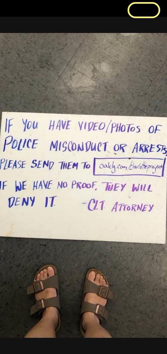 OssanCollector's tweet photo. #CHARLOTTEPROTEST #CHARLOTTENC https://t.co/xy3TFlwgMH