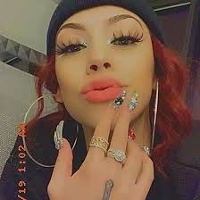 Julie Reyes tweet media