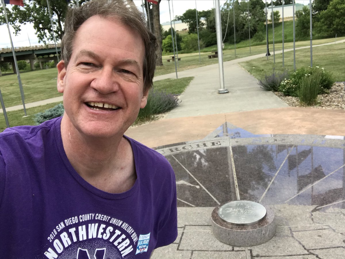 christomasson's tweet photo. Exclusive photo taken at the geographic center of the United States in Belle Fourche, South Dakota. https://t.co/re8h0QbtDe