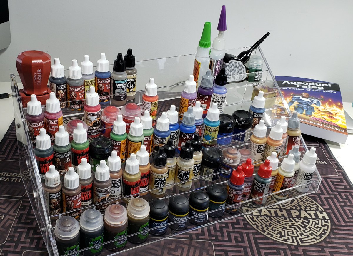 PodcastIndi's tweet image. Finally got to organizing my paint that was getting out of control. Trying out a nail polish rack you can find on Amazon for under $30. There is a wide selection of sizes and types. If y'all have simular problems with your paint head there and check them out.~Eric 🎨🛸