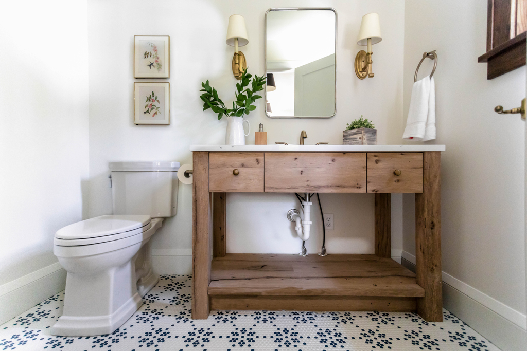 JeffreyCourtInc's tweet image. We love the contrast between the wood vanity, matte glass mosaic tile, and metallic decorative accents, in this stunning bathroom design from @jkath_designbuild soo.nr/vpcb  #extraextra #printingpress #matteglass #mosaicmoments