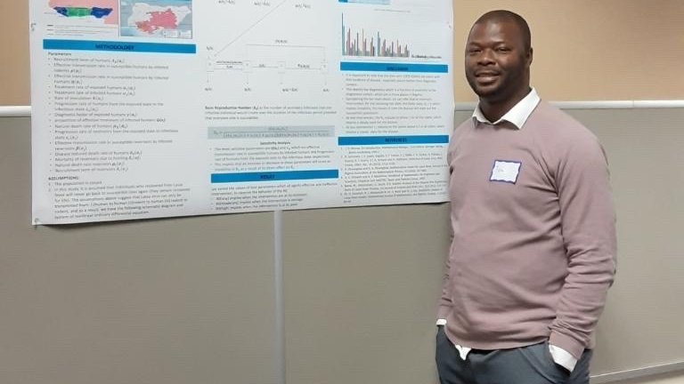 utepgradschool's tweet photo. Adeyina Tolulope is a #Bioinformatics MS student from #Nigeria researching transmission & mutations in RNA viruses (like #coronavirus). Tolu: "Protecting the world has now become a common goal & responsibility irrespective of race, creed & beliefs!" #preserveOPT #IntlGradStudents https://t.co/sk4FOJAy9n