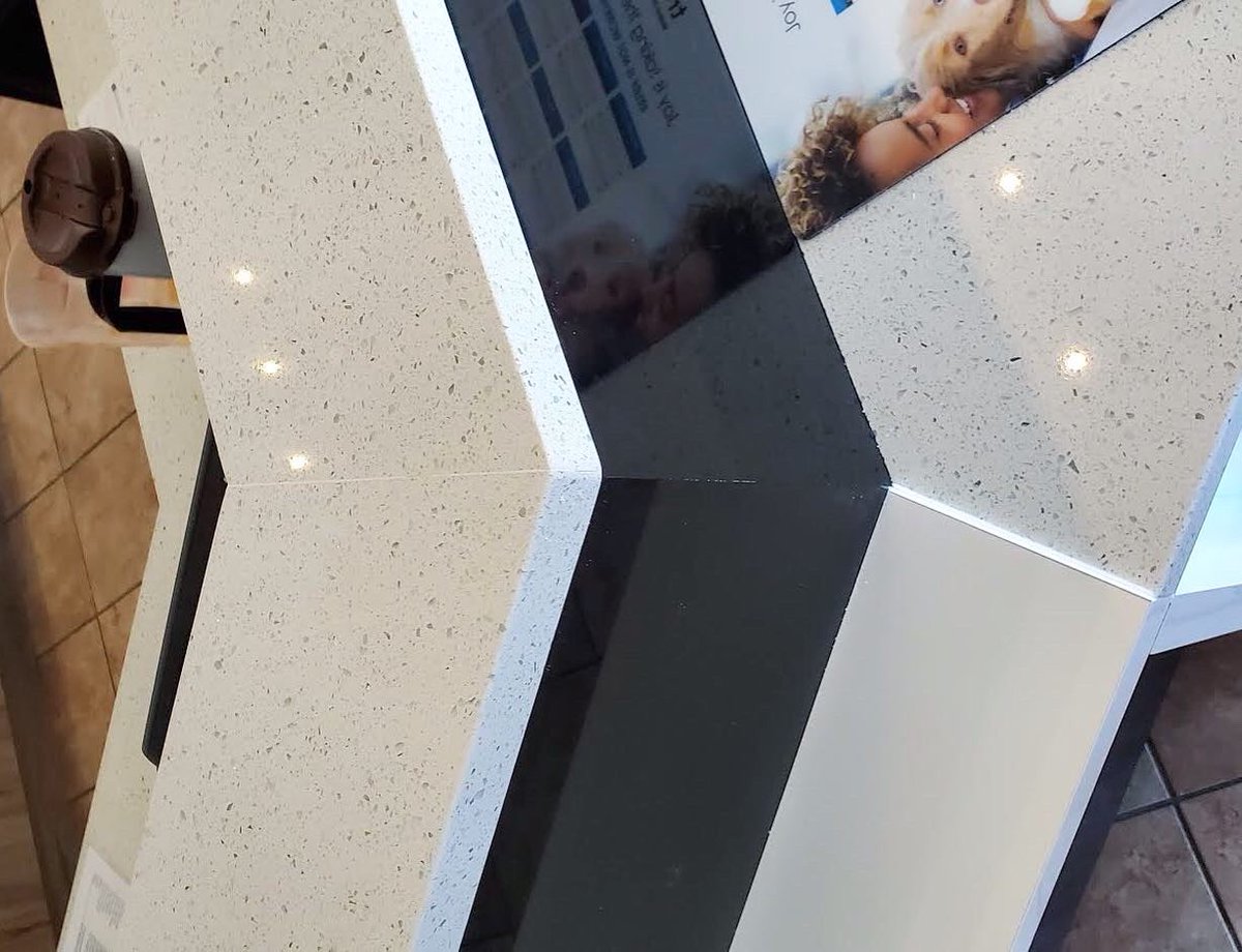 HfxLiving's tweet photo. Wondering how to bring your reception area to the next level? Add stone to leave your clients in awe #livingstonehfx 
.
.
.
#stone #quartz #countertops #stonecountertops #quartzcountertops #reception #receptiondesk #stonedesk #office #renovation #remodel https://t.co/JcTIuU39cT