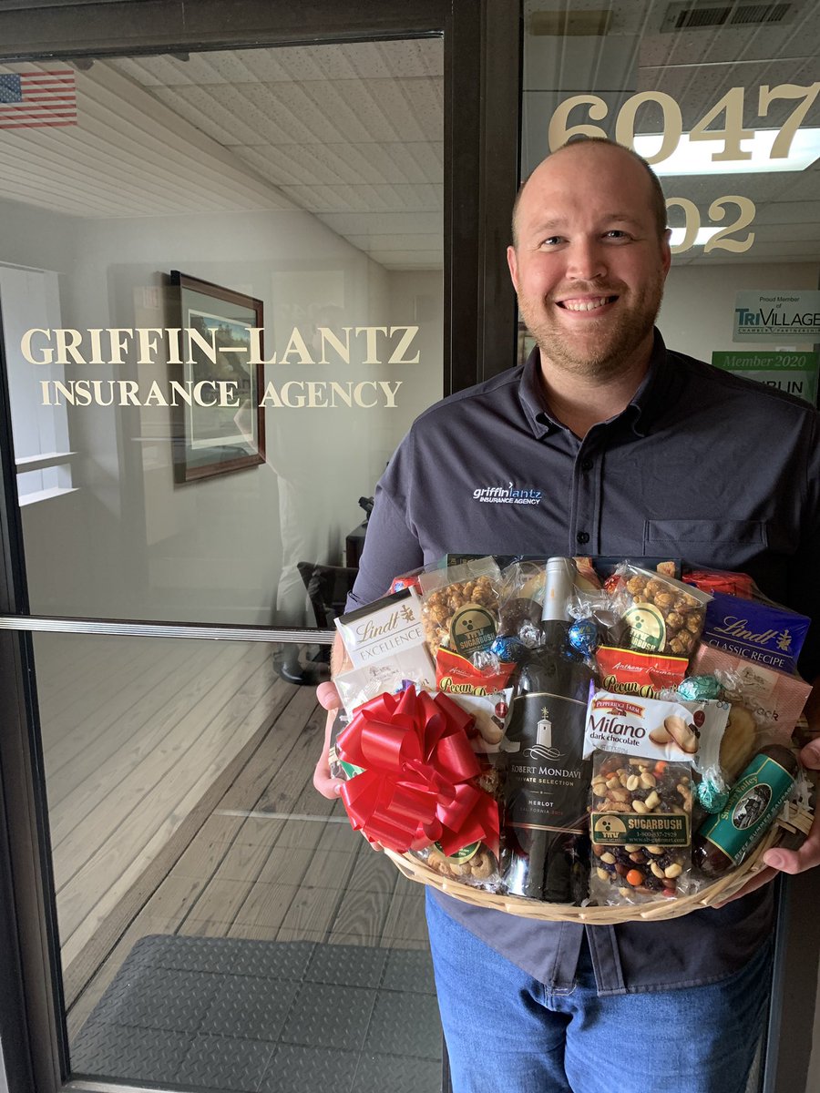 Who’s going to be the lucky winner of this Sugarbush basket?  Sign up for Griffin-Lantz blood drive Monday, 6/29. Nobody does it better the Sugarbush Gourmet Gift Baskets!

Link to sign up 
donate.ohio.versiti.org/m/donor/schedu…