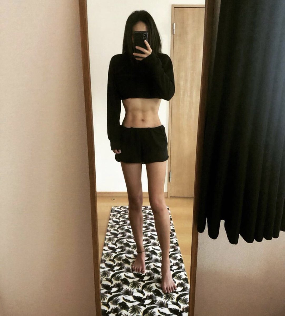 日刊腹筋女子 No Twitter 本日の腹筋女子 Arichan 1216 フィットネスコミュニティのアンバサダーを務める彼女 綺麗に鍛えられた腹筋はとても3人のお子さんを産んだ後とは思えません インスタグラムには毎日の身体の様子が多く投稿されています T 日刊腹筋女子 No Twitter 本日の腹筋女子 Arichan 1216 フィットネスコミュニティのアンバサダーを務める彼女 綺麗に鍛えられた腹筋はとても3人のお子さんを産んだ後とは思えません インスタグラムには毎日の身体の様子が多く投稿されています T
