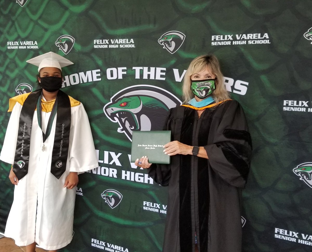 FelixVarelaHS's tweet image. Today we celebrated the Class of 2020! Not rain, nor wind nor heat could stop the celebration! We are so very proud of each and everyone of you and we know you will do great things in this world! Congratulations!!#ItsAGreatDayToBeAViper #soproudofthisclass  @MiamiSup @MDCPSSouth