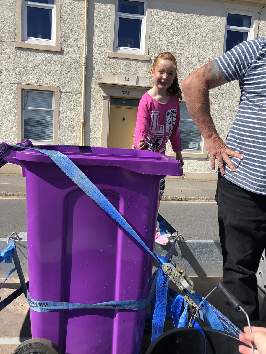 C_Beecology's tweet photo. Community planter work last week with a wheelie full of water due to the dry weather https://t.co/hJfnv3t5GS