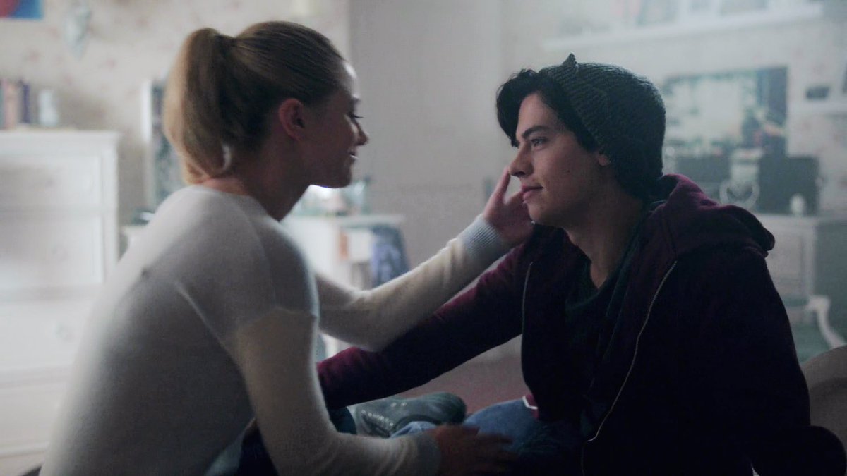 (1) Betty and Jughead are seen multiple times doing small gestures to eachother as a sense of comfort, and everytine they do it in the scenes you can see them visibly relax