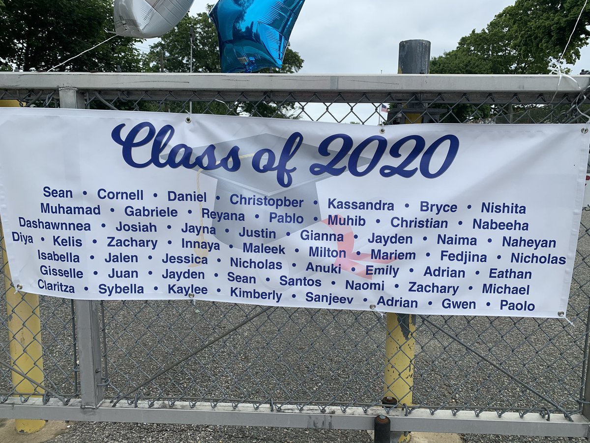 ValleyStreamBAS's tweet image. Our #awesome 6th graders graduated today and we are beyond excited! Congrats to all of you! We are so proud!  #LookForTheAwesome #VS24 @DonSturz @VS24District