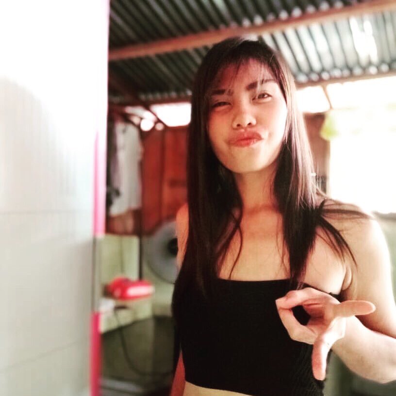 Pabulayan_08's tweet photo. kunti nalang guys 💕 Sasayaw Na To #MarikitDanceChallenge  ahahha 😂✌🏻 https://t.co/Io7gqVPHgT