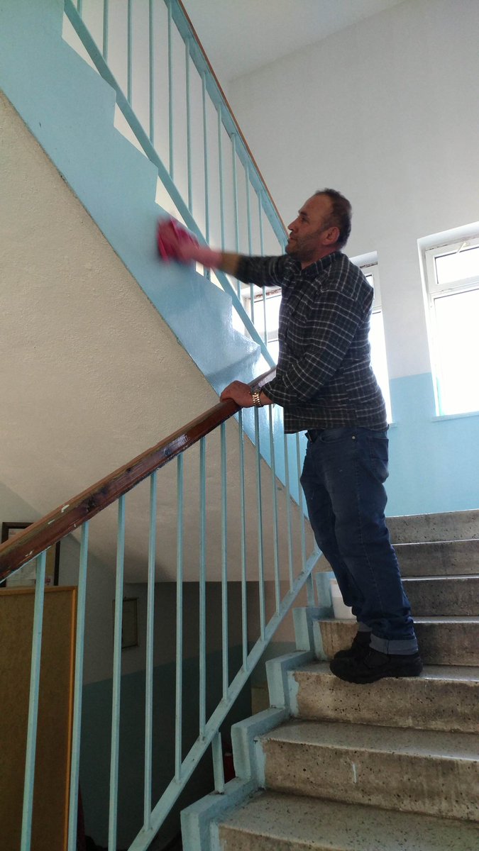CeltikciO's tweet photo. Okulumuz sınıf ve diğer birimlerini #COVID19 tedbirleri kapsamında dezenfekte ederek LGS için hazır hale getirdik. Sınava girecek öğrenci ve velilerimiz rahat olsunlar.. 
@ziyaselcuk 
@tcmeb 
@turanakpinar 
@MemAnkara 
@canokrasi 
@velikarakuss 
@SezaiGuler06 https://t.co/AQ0AObEKKA