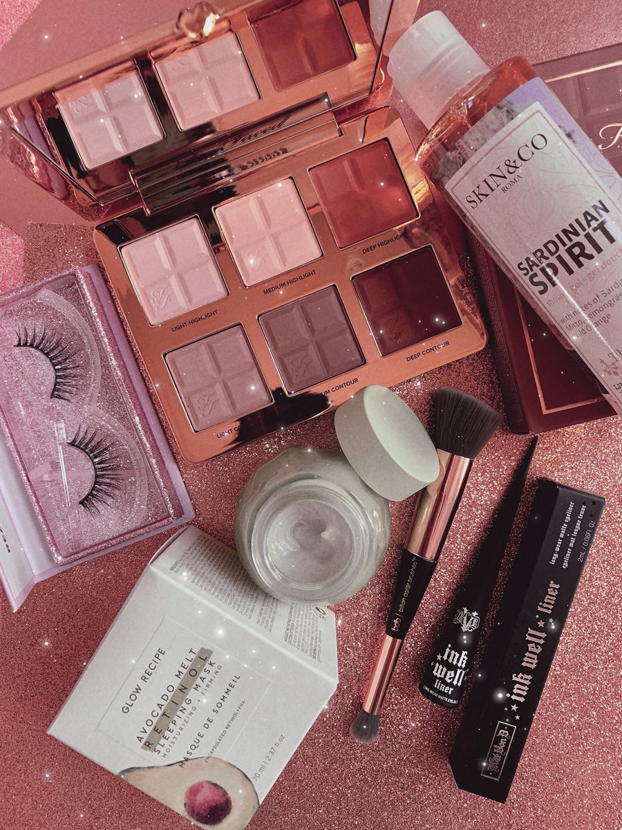 jinymakeup's tweet photo. BOXYCHARM PREMIUM of June! @boxycharm #boxycharm #boxyoasis https://t.co/jHWpivRZXI