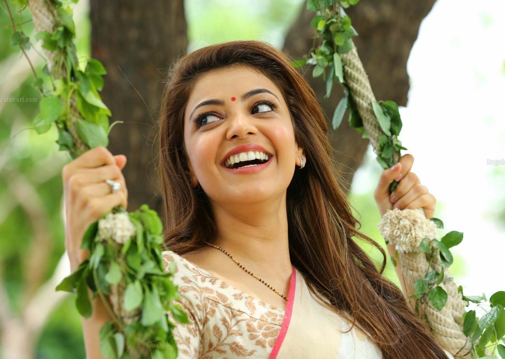  Happy birthday to Kajal Agarwal from fans....

Best Pair..    