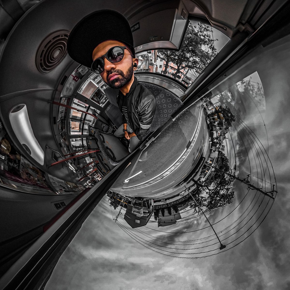 KandaoVR's tweet image. Use your #QooCam8k to record your daily life, even just on your way to work.

Shot by: @sujitchachad 
Shot with: #qoocam8k

#kandaovr #superhdr_world #rawplus #tinyplanet #360photography #360photo