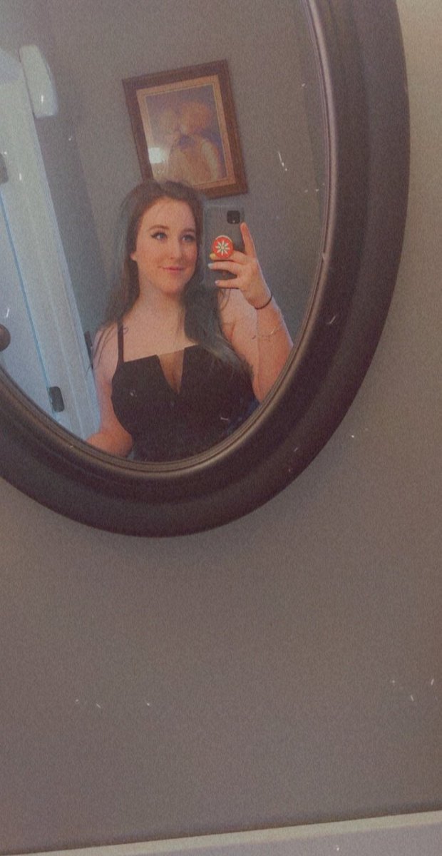 MadiCantCook's tweet photo. ITS DEAD BY DAYLIGHT DAY LESSGO !!!!
https://t.co/CHP8ckGcol
#Mixer #streamer #MixerCostream https://t.co/zBJEyGUI5g