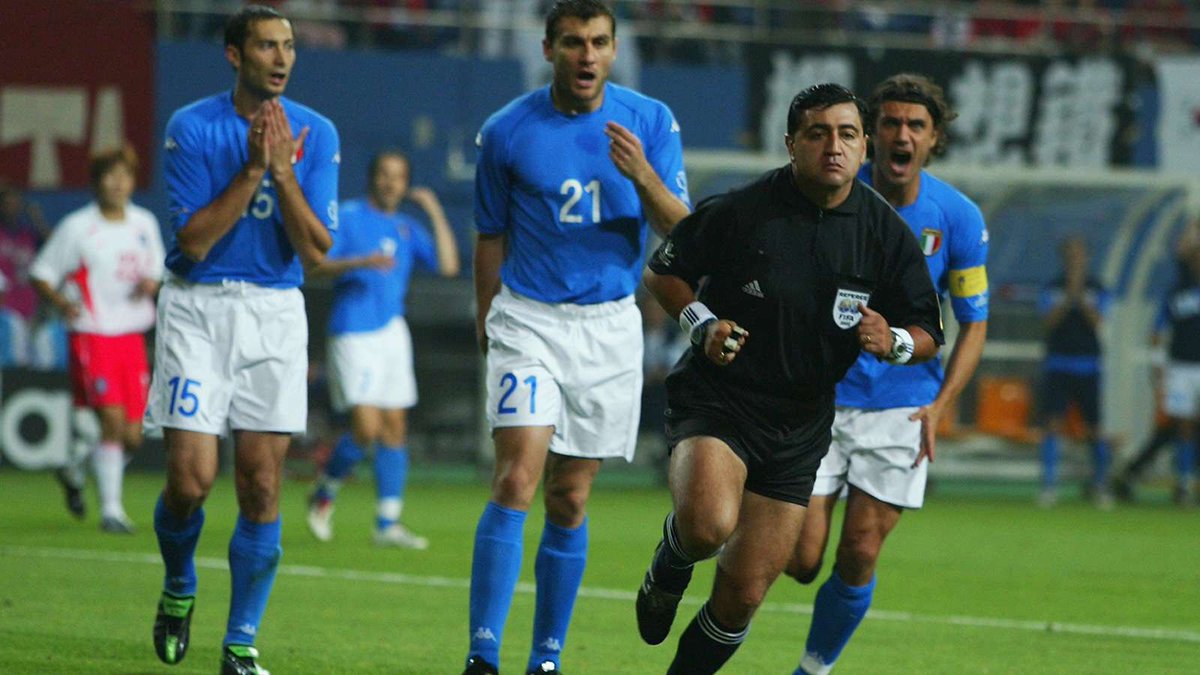infoAzzurri's tweet photo. #OnThisDay 2002 https://t.co/i6vj0tifzi