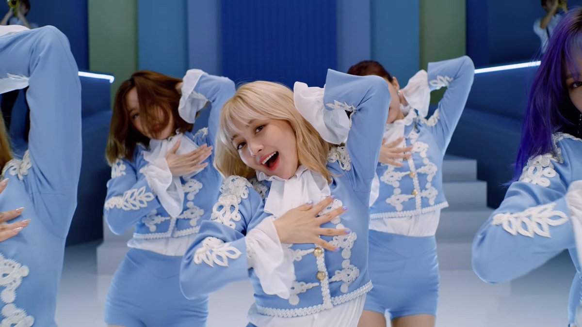god..her nose scrunch