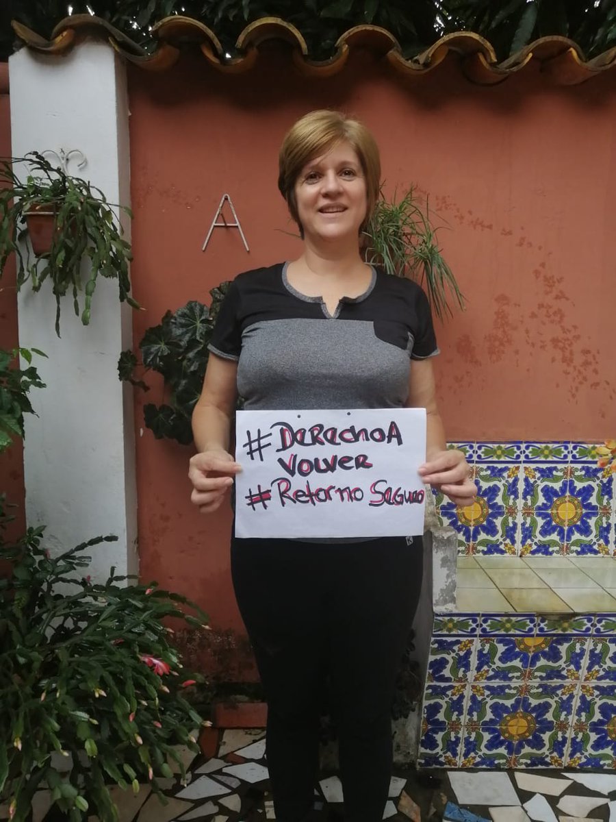 PyPlataforma's tweet photo. De los $ 4.442 millones de deuda contraida por @MaritoAbdo exigimos presupuesto para la repatriación segura de paraguayxs @mreparaguay #DerechoAVolver
#RetornoSeguro https://t.co/xnqcv0DPBa