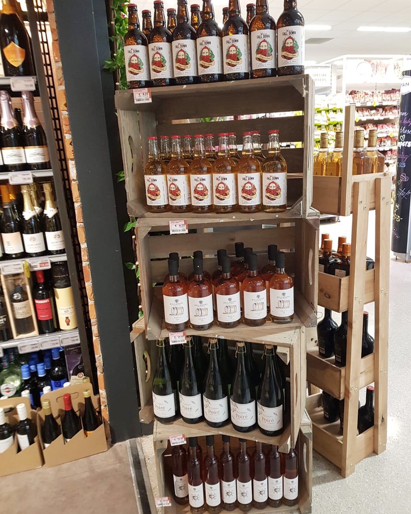 We’re very excited that our full range is now stocked in @SuperValuIRL Glanmire, Togher, Grange, Kilmallock and Centra Aherla! 

Just in time to pick up something special and locally made for Father’s Day this weekend! 🥂🍎🇮🇪

#buylocal
#fathersdaygift
#rethinkcider
#cideriswine