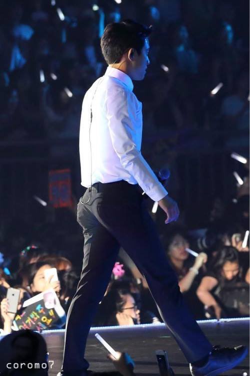 baekph0bic's tweet photo. EXO ASS RANKING 

#1 - KYUNGSOO - 336 votes (34.6%) https://t.co/Ypirgq34Li