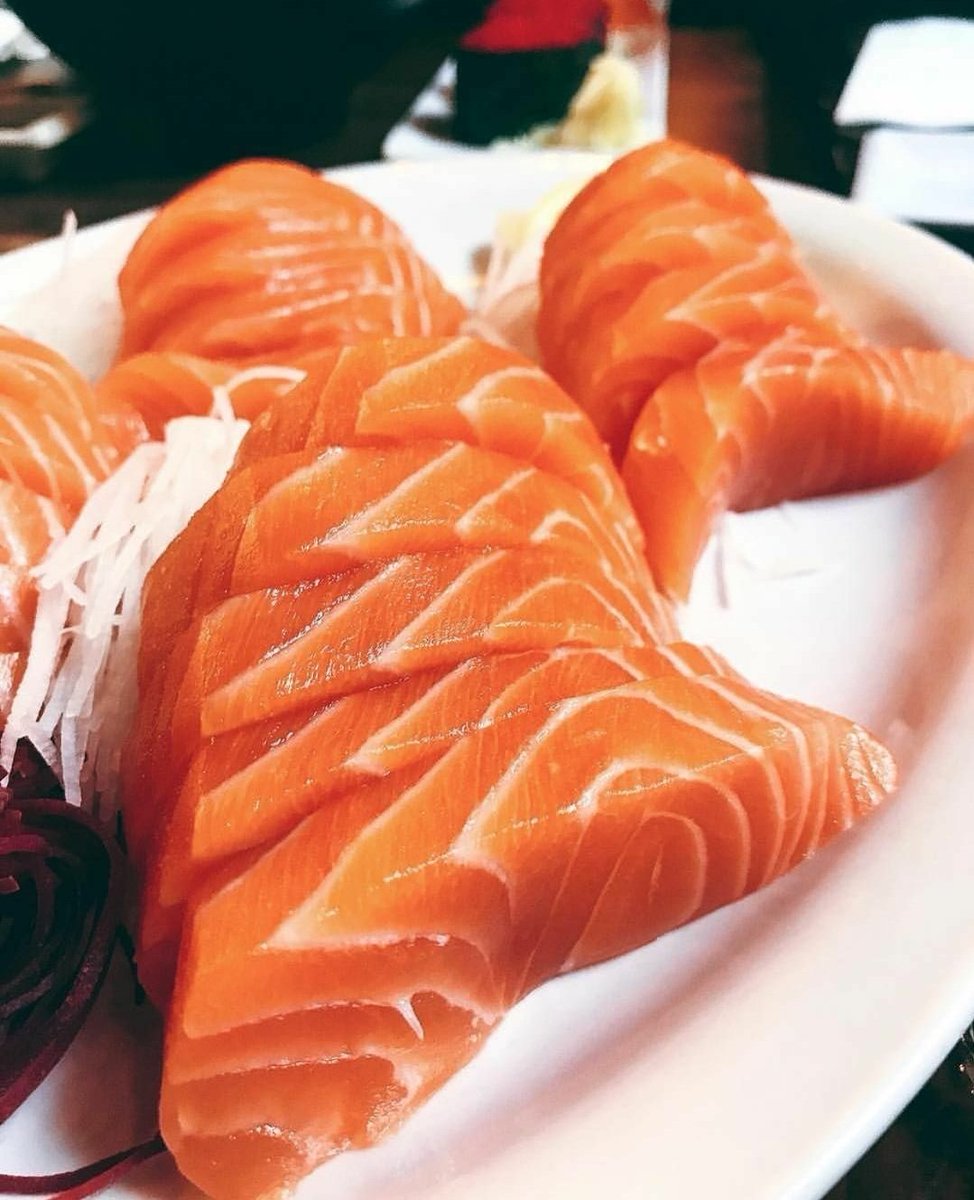 SUSHI!! tweet media