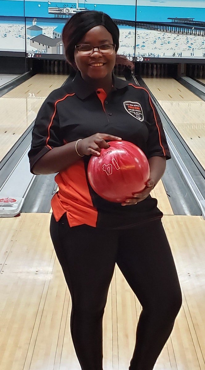 NDN_PrepZone's tweet photo. The 2019-20 Naples Daily News Special Olympics Athlete of the Year is Jennifer Bordes from @WeAreLely! #AllAreaStars #HighSchoolSportsAwards @CoachMotes https://t.co/KDsPzPZ8di