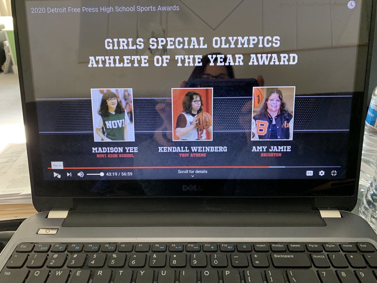 JenniferYee10's tweet photo. Congratulations to Amy!!
#Novi4all https://t.co/Au77kptm8C