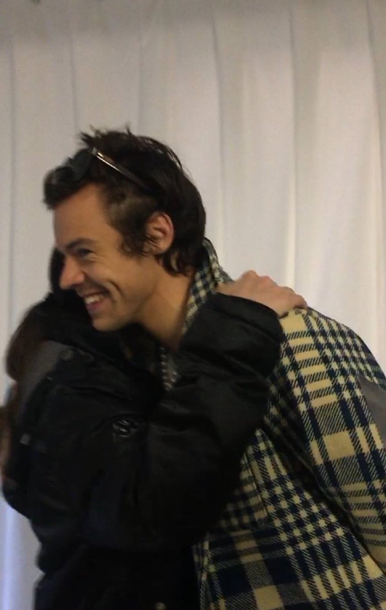 harry styles at bbc studios 1 vs. bbc studios 2: a parallels thread