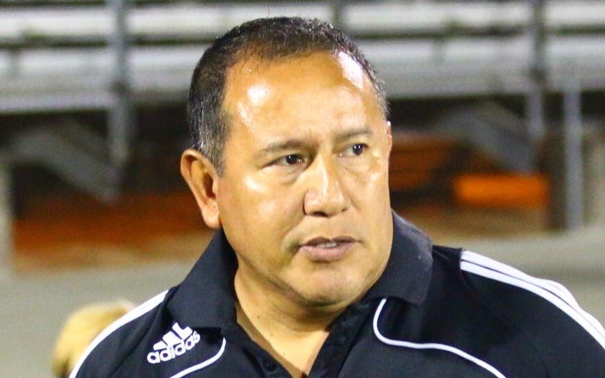 nphssports's tweet photo. The 2019-20 News-Press Jeff Sommer Memorial Coach of the Year Winner is Martin Cardenas from @TritonsSoccer #allareastars #highschoolsportsawards @MarinerTritons @babcockranchfl https://t.co/B97bJcs9oV